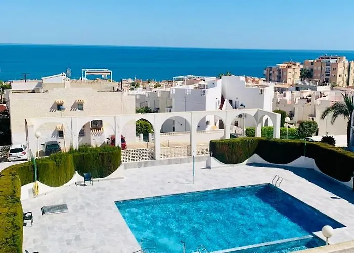 Seaview La Mata Pool&beach * トレビエハ